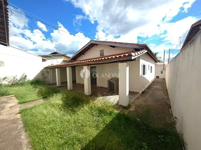 Casa com 300m² 3 quartos e 1 banheiro, à venda, no bairro Jardim do Lago em Artur Nogueira