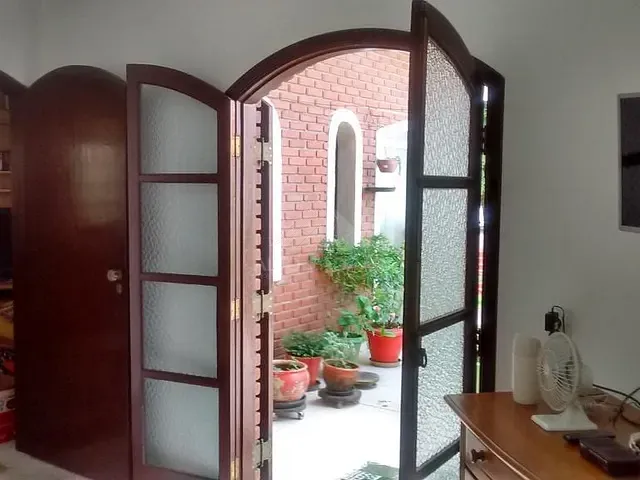 Casa com 250m² 2 quartos e 2 banheiros, à venda, no bairro Vila Independência em Mauá
