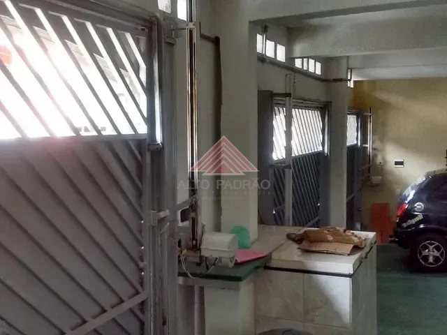 Casa com 250m² 2 quartos e 2 banheiros, à venda, no bairro Vila Independência em Mauá