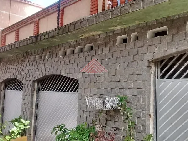 Casa com 250m² 2 quartos e 2 banheiros, à venda, no bairro Vila Independência em Mauá