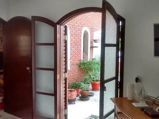 Casa com 250m² 2 quartos e 2 banheiros, à venda, no bairro Vila Independência em Mauá