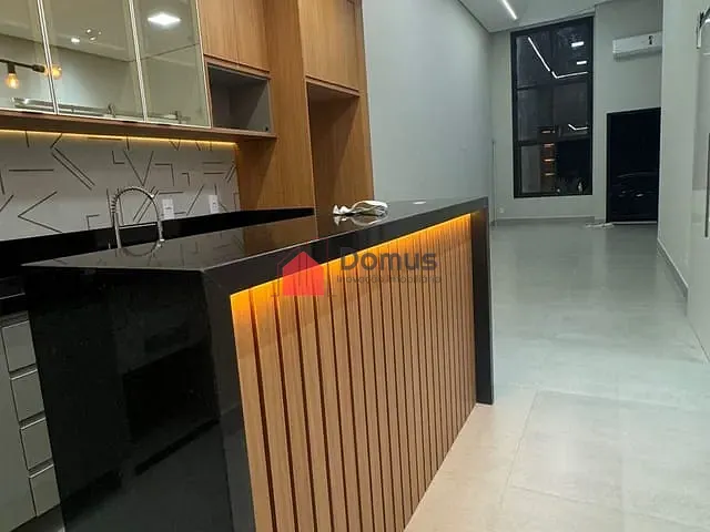Casa com 175m² 3 quartos e 2 banheiros, à venda, no bairro Loteamento Industrial Água Preta em Pindamonhangaba