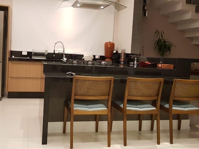 Casa com 416m² 4 quartos e 6 banheiros, à venda, no bairro Urbanova em São José dos Campos