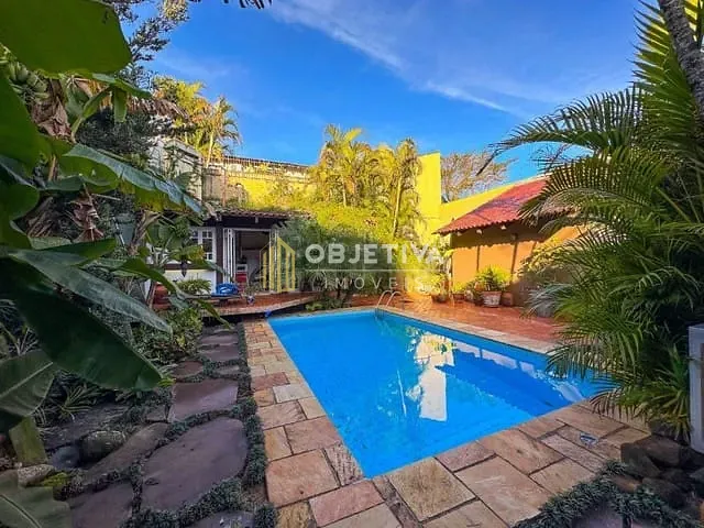 Casa 3 quartos e 4 banheiros, à venda, no bairro Ipanema em Porto Alegre