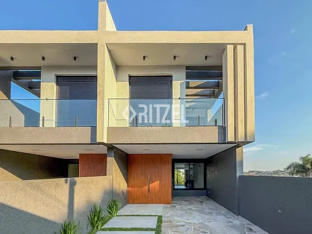Casa 3 quartos e 3 banheiros, à venda, no bairro Rincão em Novo Hamburgo