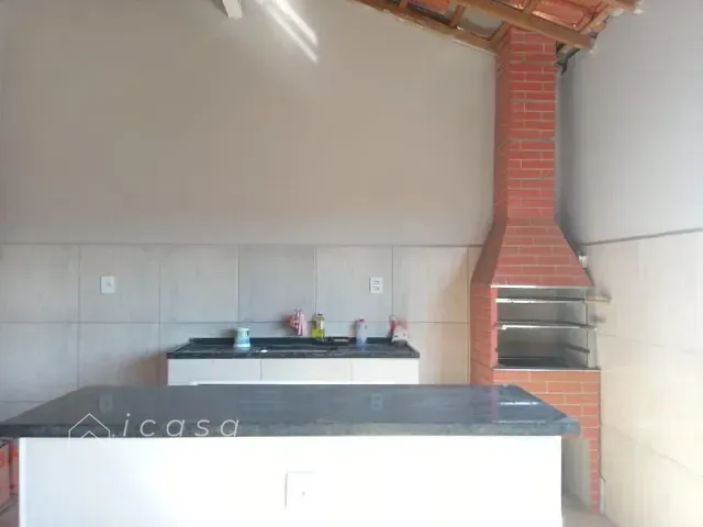Casa com 250m² 2 quartos e 3 banheiros, à venda, no bairro Vila Menino Jesus em Caçapava