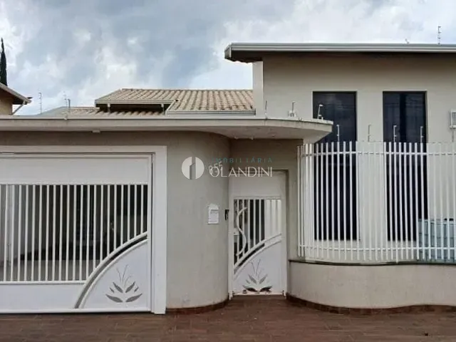 Casa com 300m² 3 quartos e 3 banheiros, à venda, no bairro Jardim Europa em Artur Nogueira