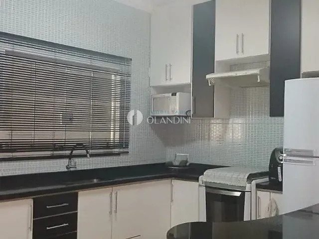 Casa com 300m² 3 quartos e 3 banheiros, à venda, no bairro Jardim Europa em Artur Nogueira