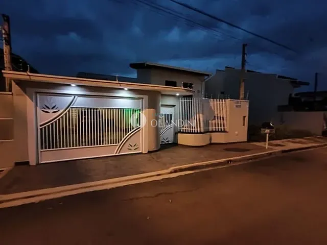 Casa com 300m² 3 quartos e 3 banheiros, à venda, no bairro Jardim Europa em Artur Nogueira