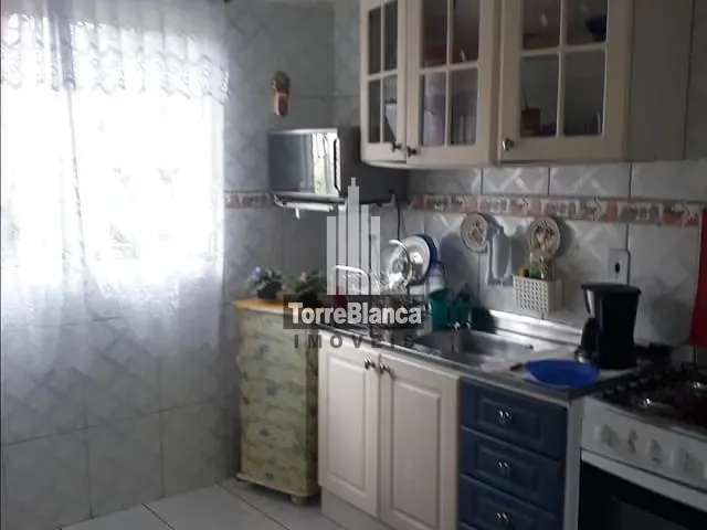 Casa com 360m² 2 quartos e 1 banheiro, à venda, no bairro Jardim Carvalho em Ponta Grossa