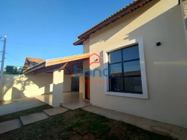 Casa 3 quartos e 2 banheiros, para alugar, no bairro Jardim Julita em Porto Feliz