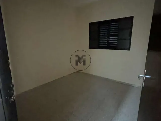 Casa 3 quartos e 1 banheiro, para alugar, no bairro Residencial Village Santana em Guaratinguetá