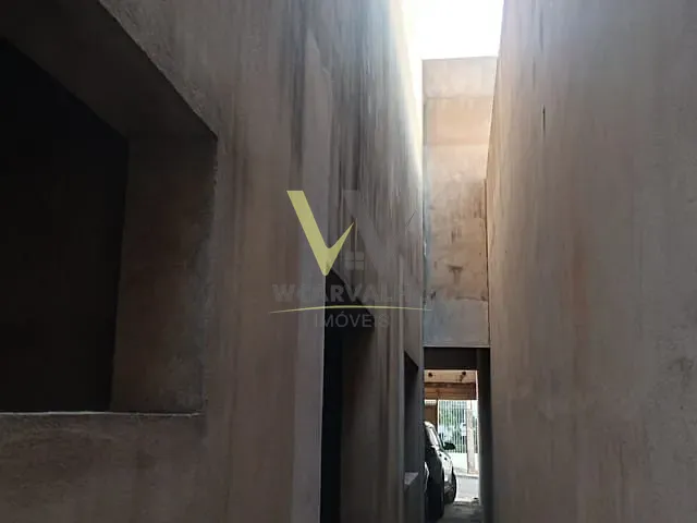 Casa com 250m² 3 quartos e 3 banheiros, à venda, no bairro Vila Goiás em Anápolis