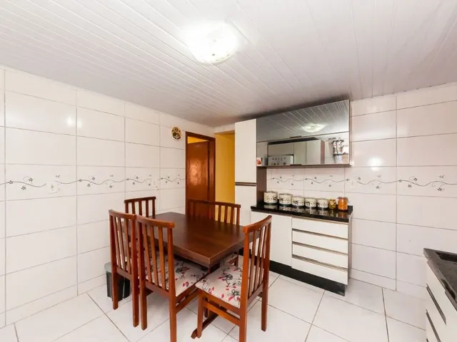Casa com 200m² 2 quartos e 2 banheiros, à venda, no bairro Santa Felicidade em Curitiba