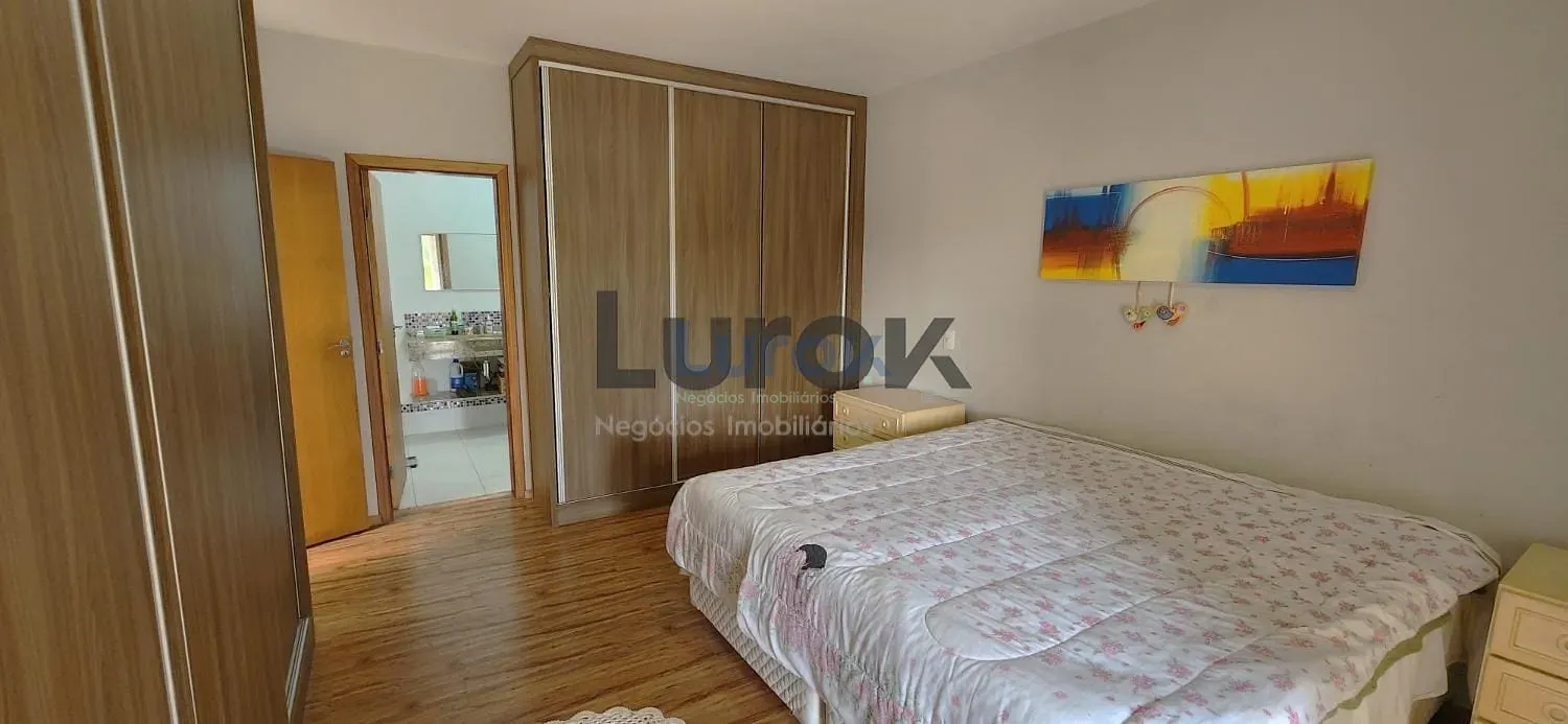 Casa, 3 quartos, 242 m² - Foto 18