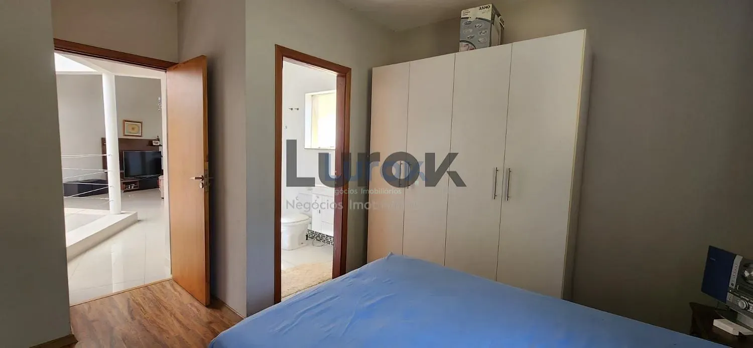 Casa, 3 quartos, 242 m² - Foto 14