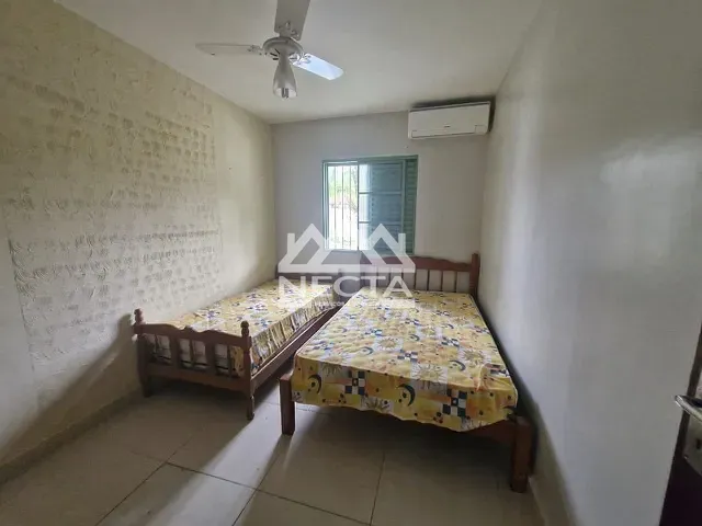Casa com 190m² 2 quartos e 2 banheiros, à venda, no bairro Vila Atlântica em Caraguatatuba