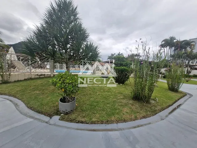 Casa com 190m² 2 quartos e 2 banheiros, à venda, no bairro Vila Atlântica em Caraguatatuba