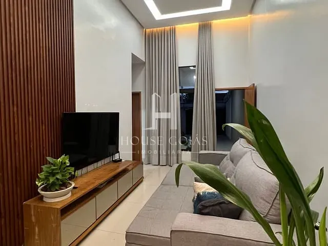 Casa com 196m² 3 quartos e 3 banheiros, à venda, no bairro Mansões Paraíso em Aparecida de Goiânia