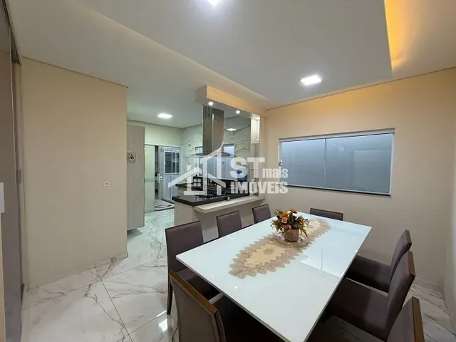 Casa com 300m² 3 quartos e 3 banheiros, à venda, no bairro Jardim Mantiqueira II em Andradas