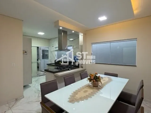 Casa com 300m² 3 quartos e 3 banheiros, à venda, no bairro Jardim Mantiqueira II em Andradas