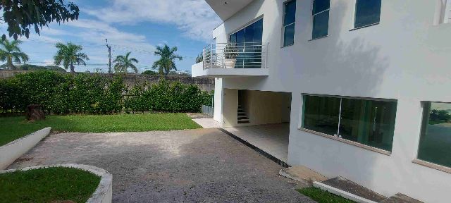 Casa com 1572m² 4 quartos e 5 banheiros, à venda, no bairro Nossa Senhora do Perpétuo Socorro em Pindamonhangaba