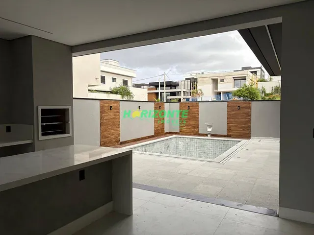 Casa com 450m² 3 quartos e 5 banheiros, à venda, no bairro Loteamento Vivant Urbanova em São José dos Campos