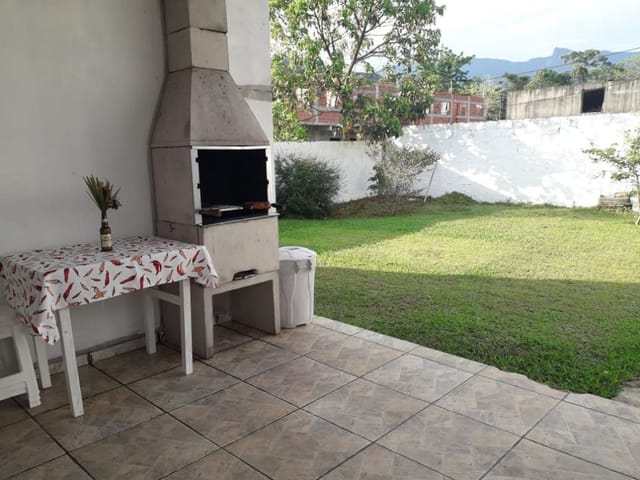 Foto do Casa - Casa com 3 dormitórios, 300 m² - venda por R$ 500.000,00 ou aluguel por R$ 1.400,00/dia - Lagoinha - Ubatuba/SP | INDEPENDENCE NEGOCIOS IMOBILIARIOS LTDA