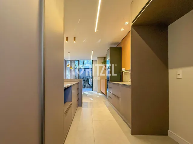 Casa 3 quartos e 3 banheiros, à venda, no bairro Rondônia em Novo Hamburgo