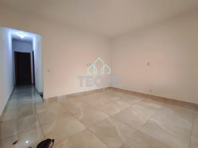 Casa 3 quartos e 2 banheiros, à venda, no bairro Jardim Independência em Taubaté