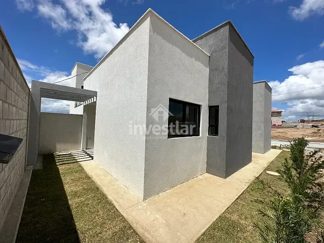 Casa 3 quartos e 2 banheiros, à venda, no bairro Serrotão em Campina Grande