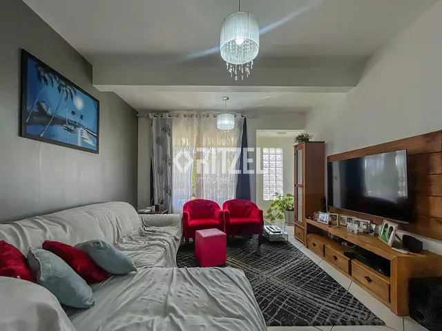 Casa 4 quartos e 3 banheiros, à venda, no bairro Canudos em Novo Hamburgo