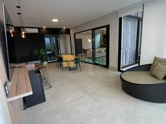 Casa 4 quartos e 6 banheiros, à venda, no bairro Condomínio Residencial Jaguary em São José dos Campos