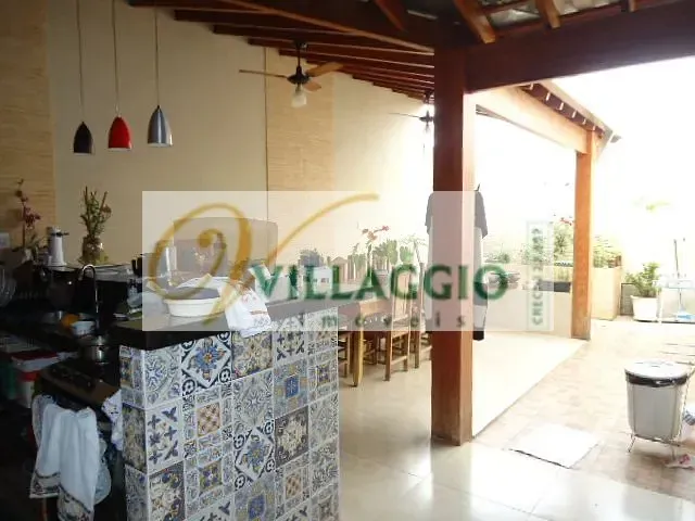 Casa com 200m² 3 quartos e 3 banheiros, à venda, no bairro Residencia Santa Regina em São José do Rio Preto