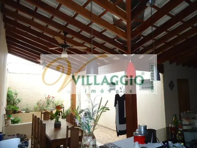 Casa com 200m² 3 quartos e 3 banheiros, à venda, no bairro Residencia Santa Regina em São José do Rio Preto
