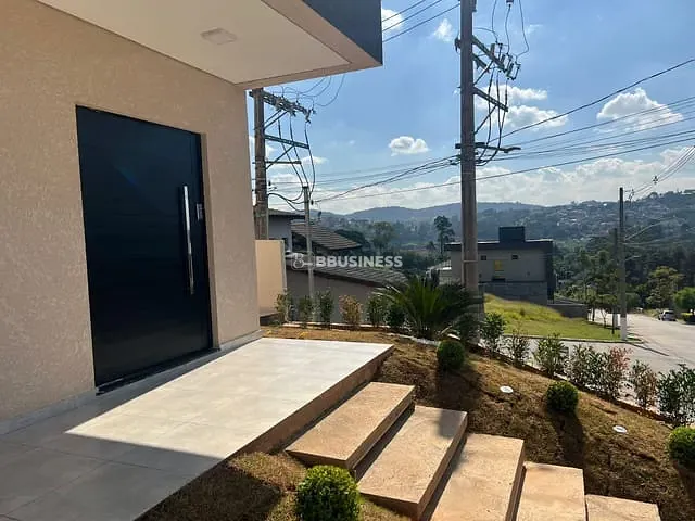 Casa com 280m² 4 quartos e 6 banheiros, à venda, no bairro Quinta dos Angicos em Cotia