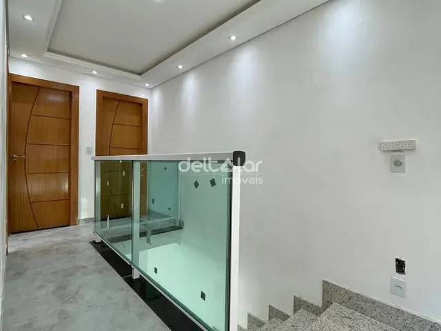 Casa com 225m² 3 quartos e 2 banheiros, à venda, no bairro São Benedito em Santa Luzia