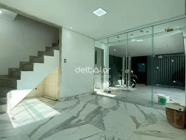 Casa com 225m² 3 quartos e 2 banheiros, à venda, no bairro São Benedito em Santa Luzia
