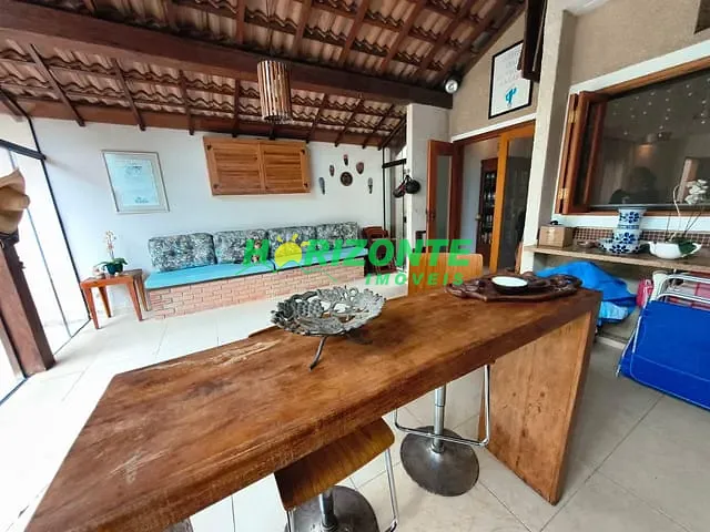 Casa 4 quartos e 3 banheiros, à venda, no bairro Urbanova V em São José dos Campos