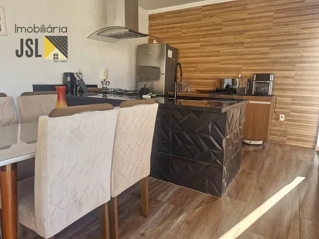 Casa com 220m² 3 quartos e 2 banheiros, à venda, no bairro Parque Residencial Maria Elmira em Caçapava