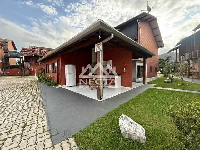 Casa com 90m² 3 quartos e 2 banheiros, à venda, no bairro Martim de Sá em Caraguatatuba