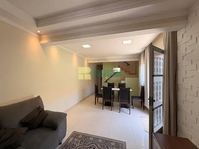 Casa 3 quartos e 2 banheiros, à venda, no bairro Bosque dos Eucaliptos em São José dos Campos