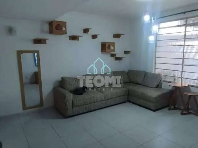 Casa 3 quartos e 3 banheiros, à venda ou para alugar, no bairro Centro em Taubaté