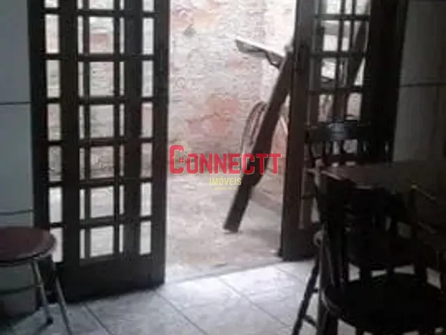 Casa com 304m² 3 quartos e 1 banheiro, à venda, no bairro Jardim Jandaia em Ribeirão Preto