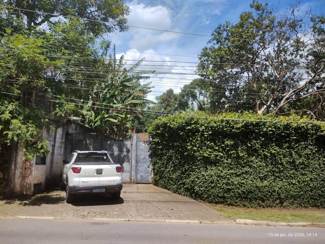 Casa com 1000m² 2 quartos e 2 banheiros, à venda, no bairro Vila Santo Antônio em Cotia