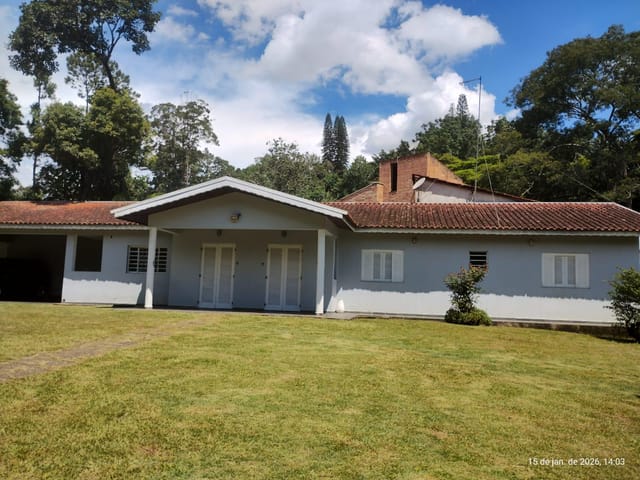 Casa com 1000m² 2 quartos e 2 banheiros, à venda, no bairro Vila Santo Antônio em Cotia