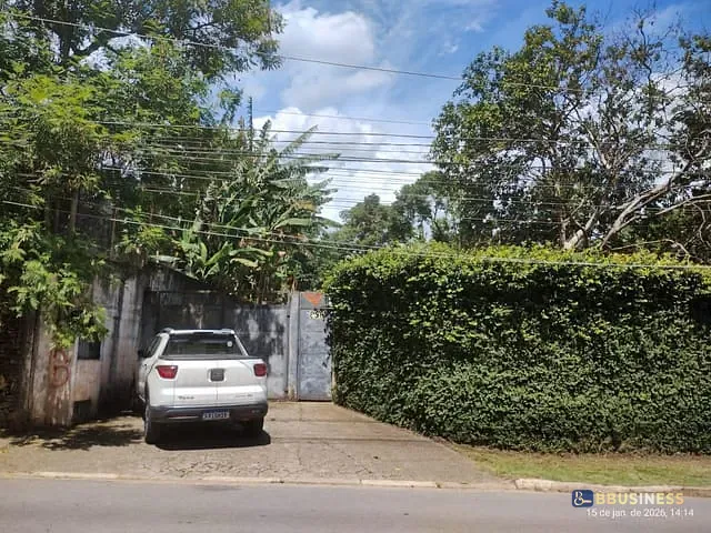 Casa com 1000m² 2 quartos e 2 banheiros, à venda, no bairro Vila Santo Antônio em Cotia