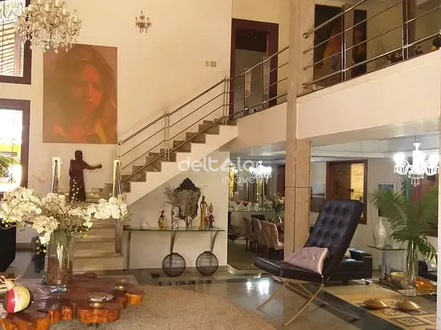 Casa com 1000m² 5 quartos e 7 banheiros, à venda, no bairro Planalto em Belo Horizonte