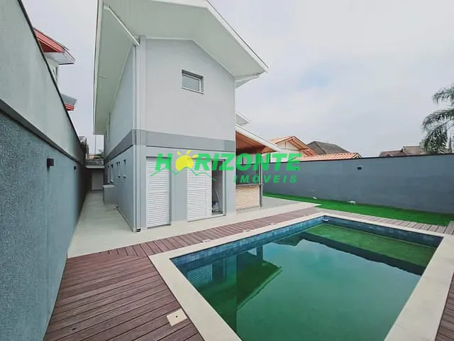 Casa com 264m² 3 quartos e 5 banheiros, à venda, no bairro Urbanova em São José dos Campos