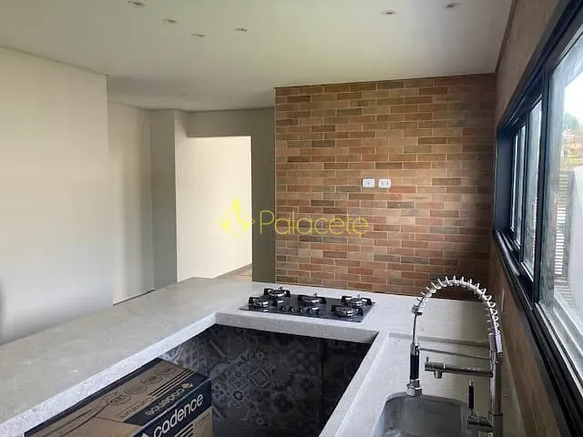 Casa 3 quartos e 4 banheiros, à venda, no bairro Caçapava Velha em Caçapava